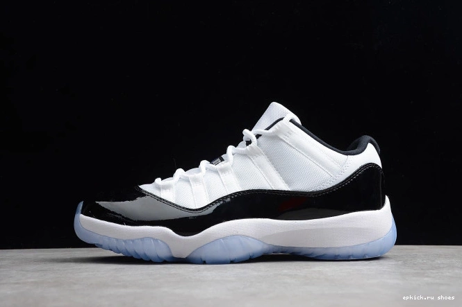 White Air  Jordan Black "Concord" mens Low 11 Retro 528895-153 0730